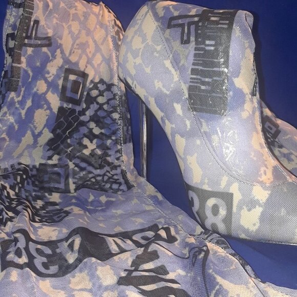 QR CUTIE THIGH HIGH BOOTS - Picture 4 of 5